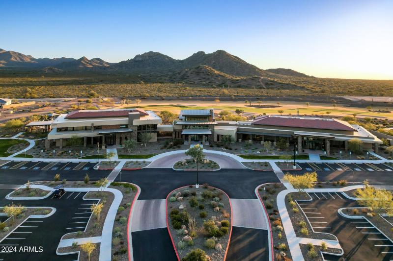 92_26568_W_Cat_Balue92_mls