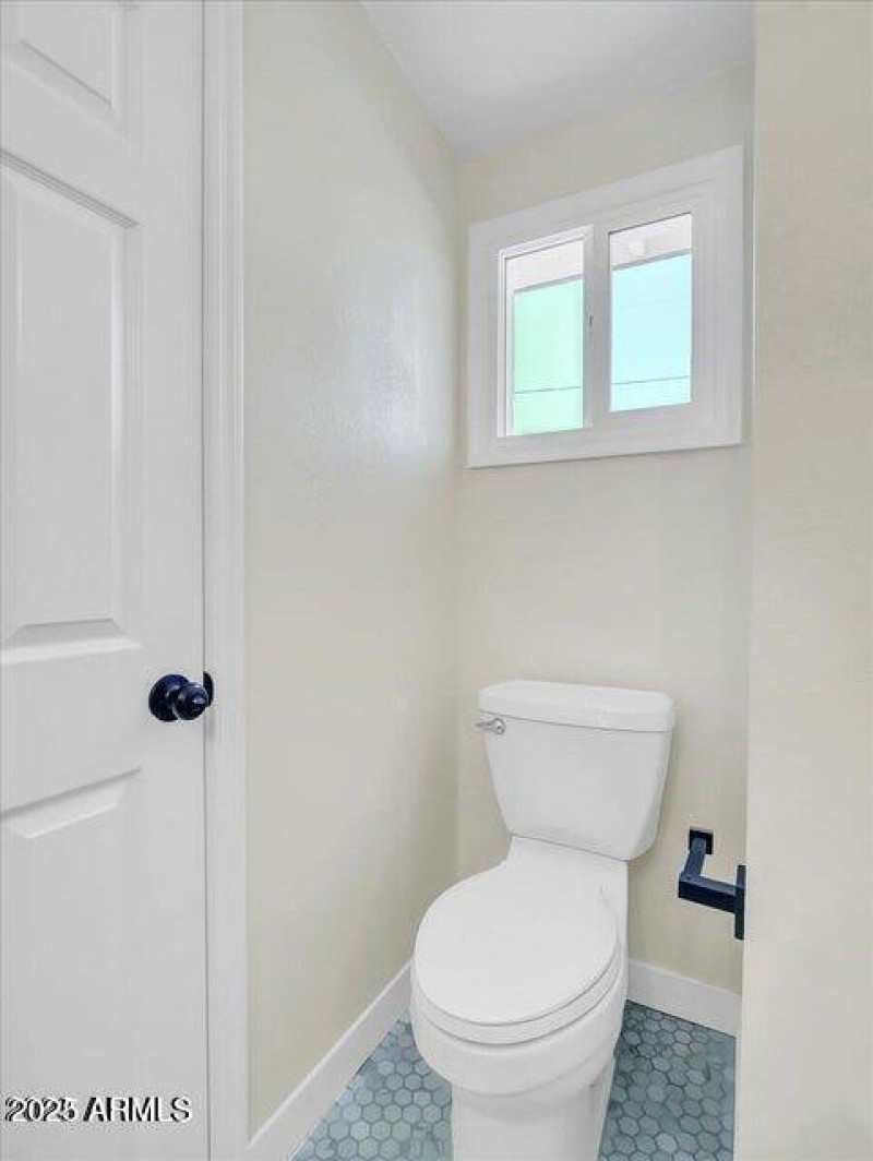 Private Comode