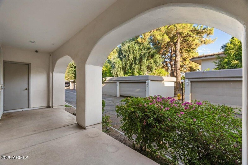 30-Back patio