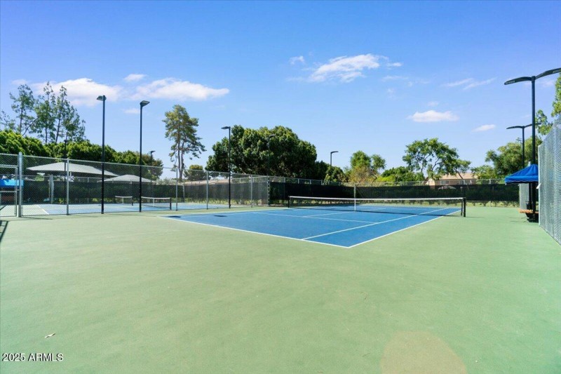 49-community tennis