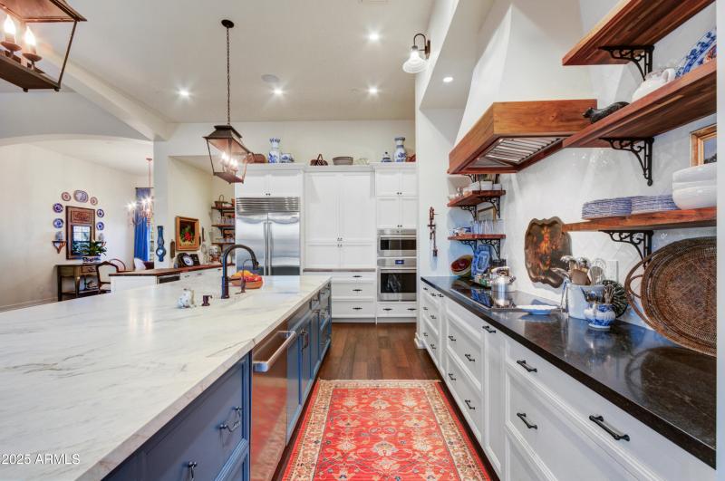 011_Kitchen Amenities