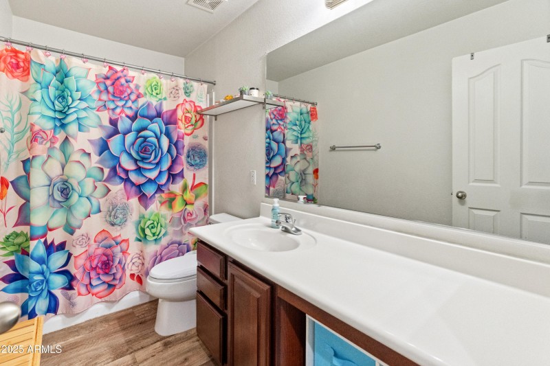 18542 W Valerie Dr-27