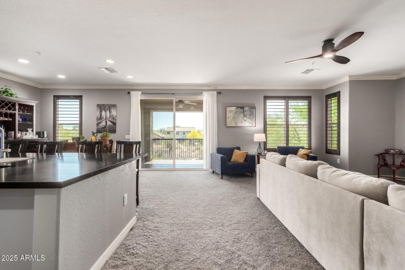 Abundance of natural light.