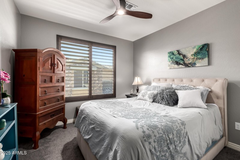 Nice size secondary bedroom.