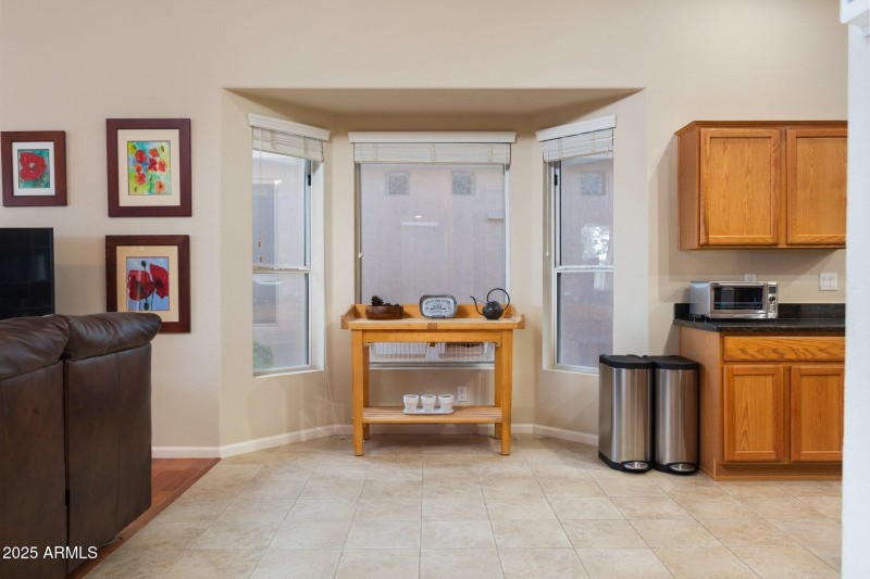Kitchen knock