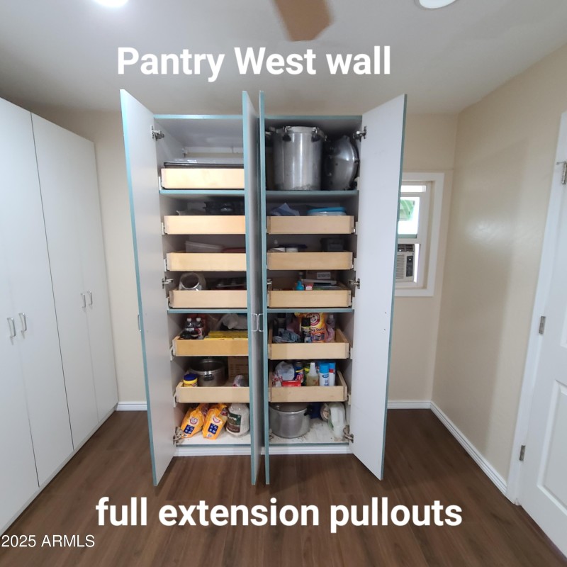 Right Side Pull outs