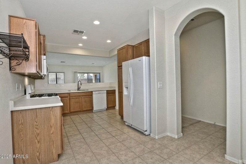 3405 N San Marin Dr Florence-large-010-0