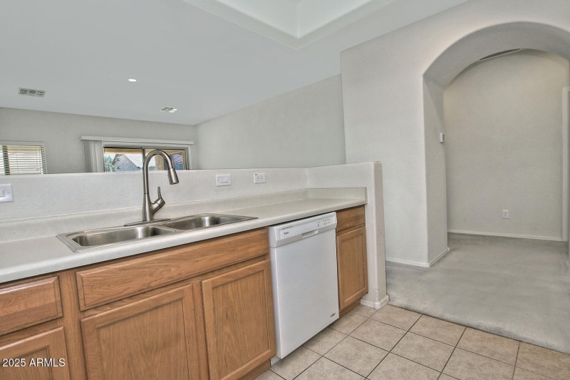 3405 N San Marin Dr Florence-large-013-0