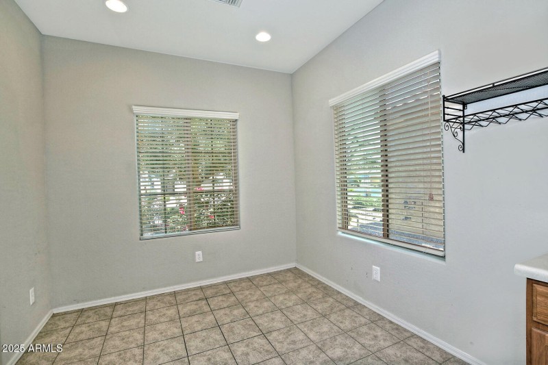 3405 N San Marin Dr Florence-large-014-0
