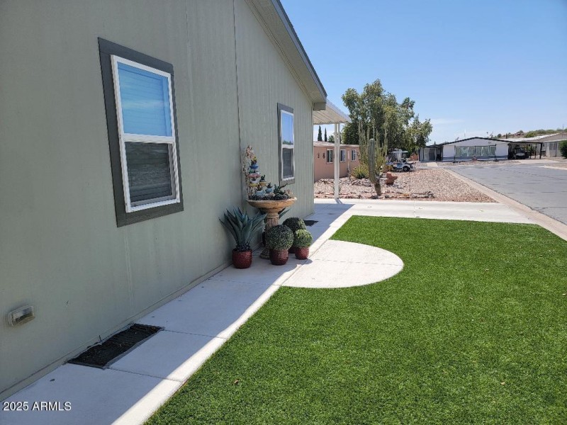 705 front yard landscaping