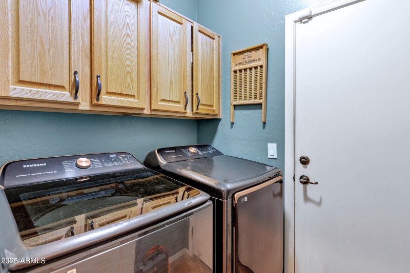 2758 Sterling Laundry Room