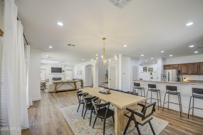 Dining Area 4