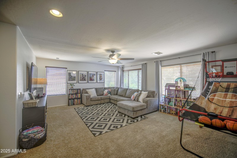 Loft 2