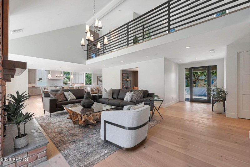 733 W El Camino 2025 #5
