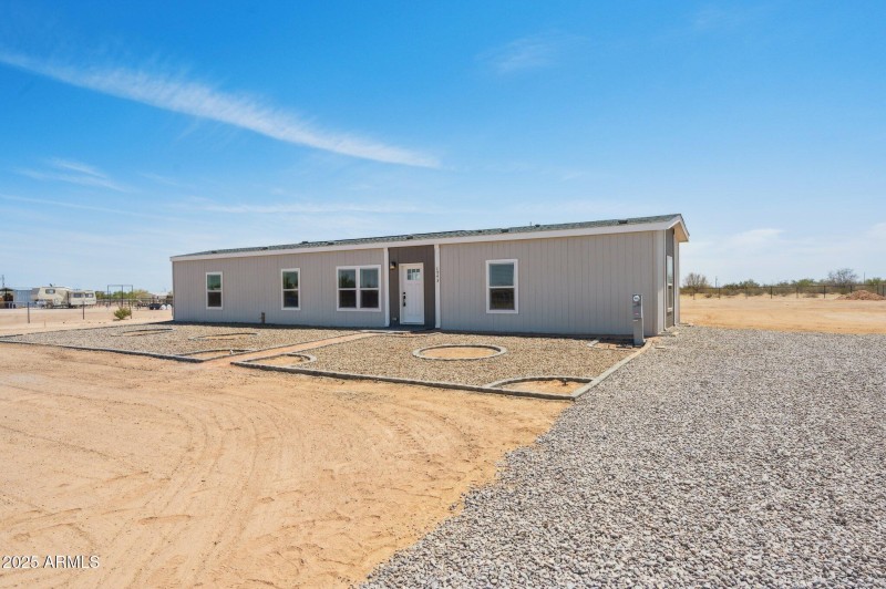 3-web-or-mls-1543-ruby-rd