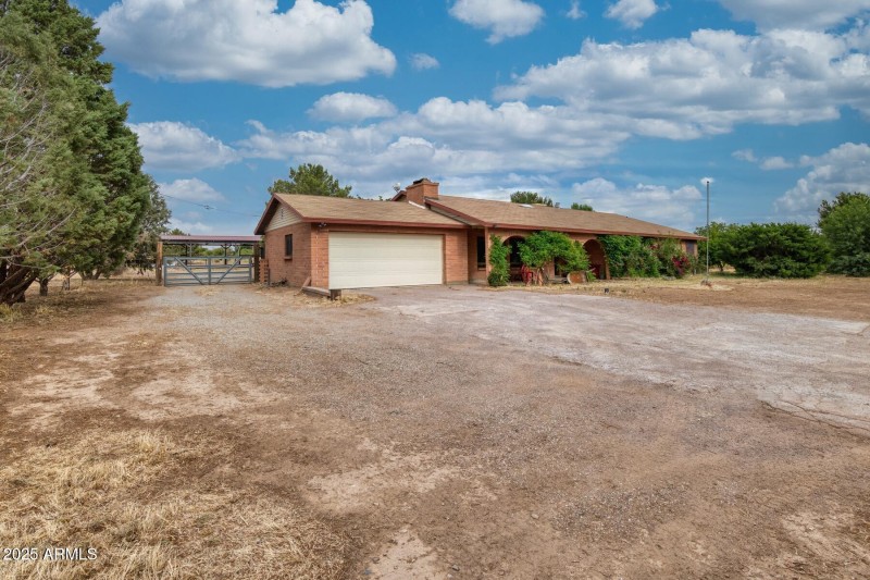 100008-11870 North Fort Grant Road