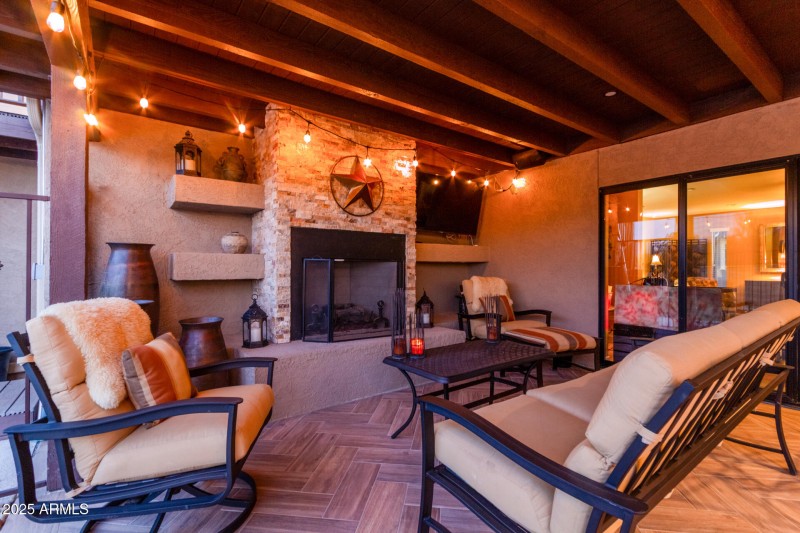 Gorgeous back patio at dusk!
