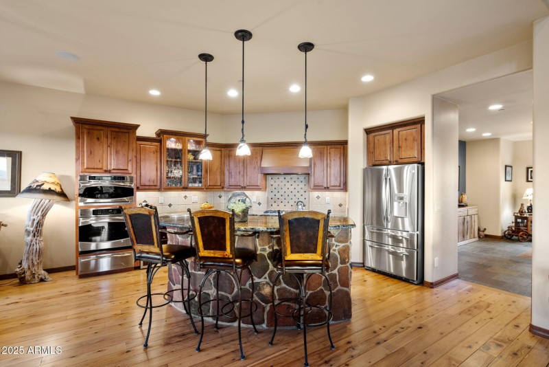 17-Kitchen (2)
