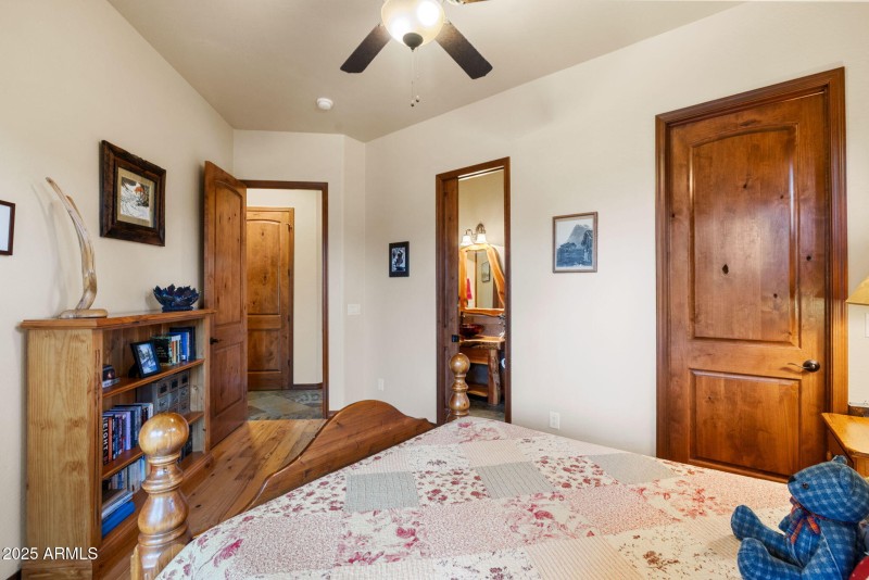 39-Bedroom 2 (1)