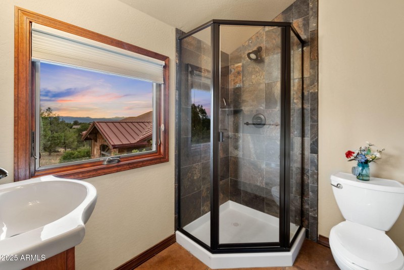 48-Bathroom 4 (1)