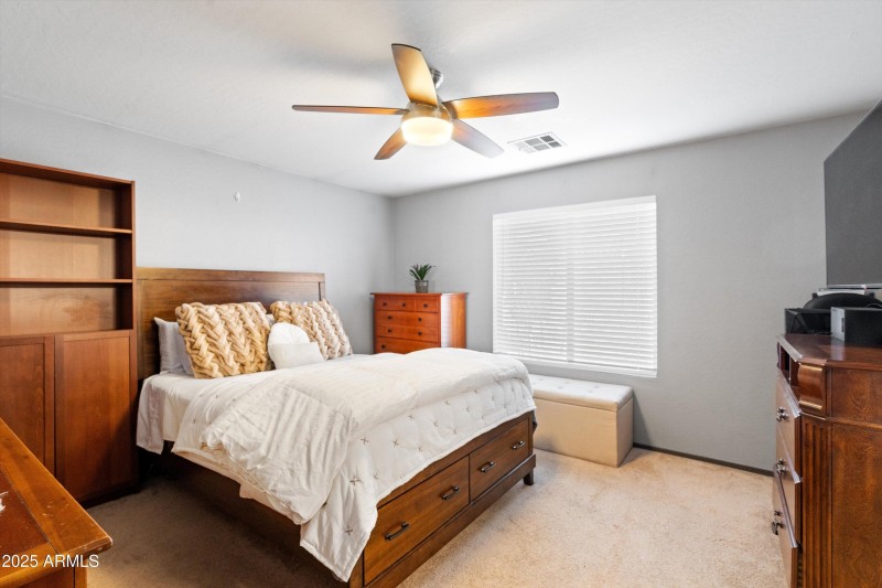 18-Primary Bedroom