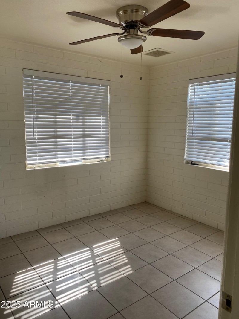 740 E Maryland 1 - Bedroom