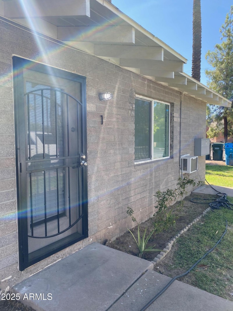 740 E Maryland 1 - Front Exterior