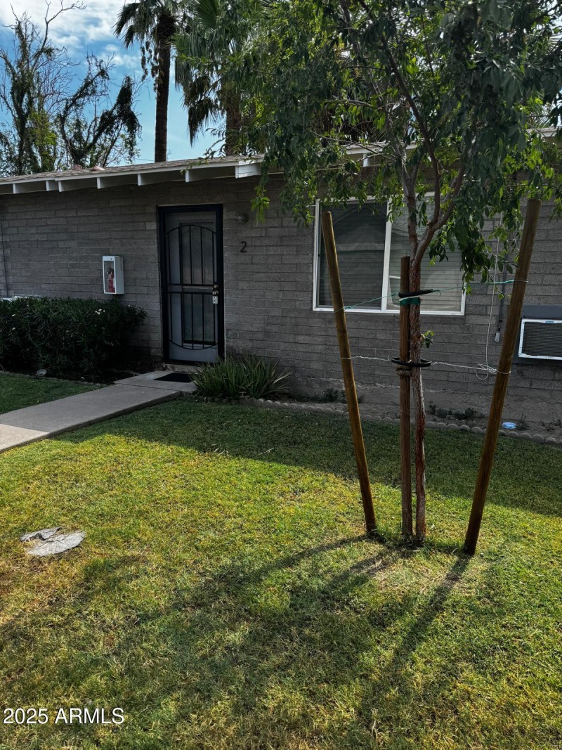740 E Maryland 2 - Front Exterior