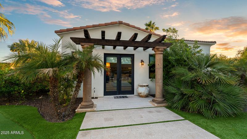 Entertainers-paradise-4-31