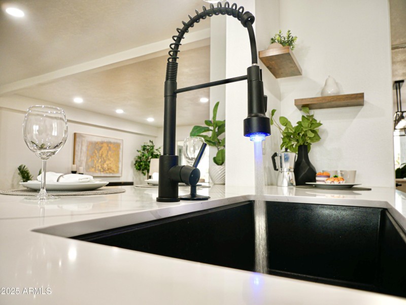 Kitchen 8