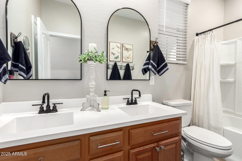 Main bathroom