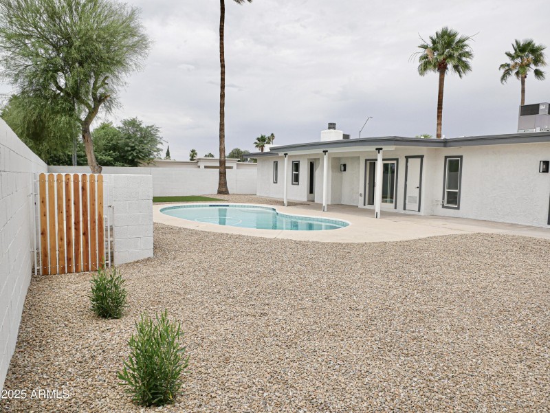 Pool 1
