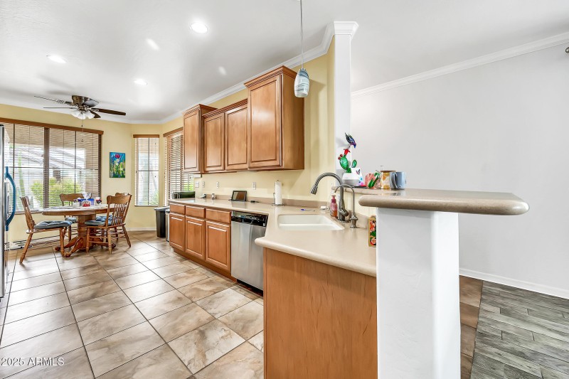660 W Twin Peaks Pkwy-11_(2048)