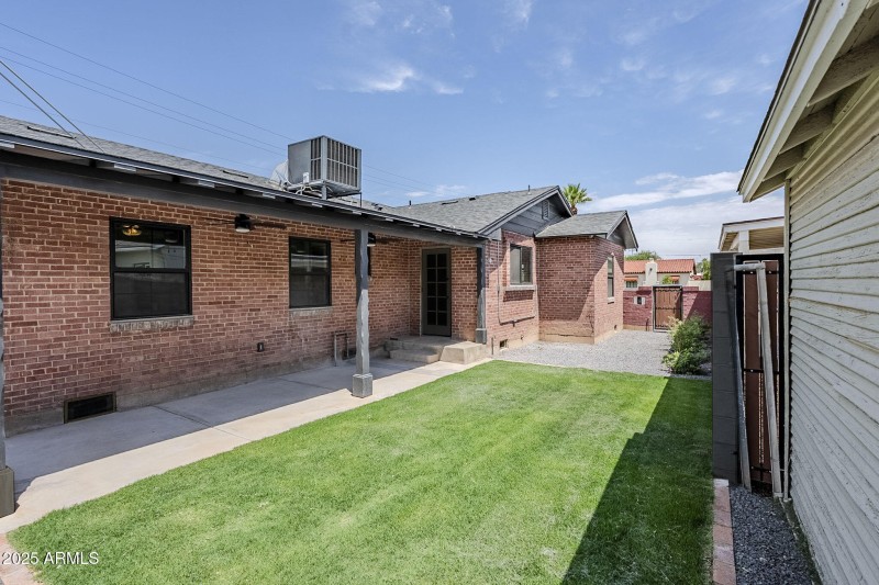 37-web-or-mls-Vernon-37