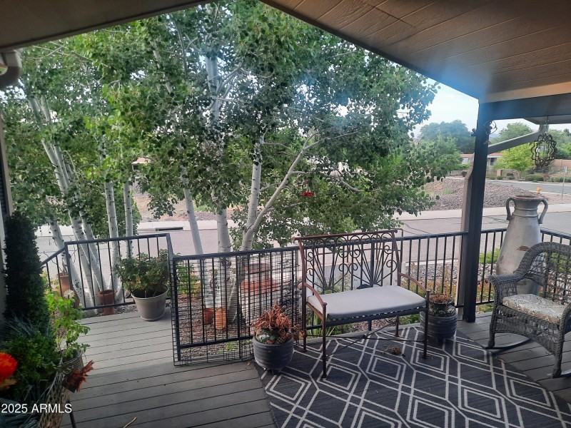 Rivas Front Deck