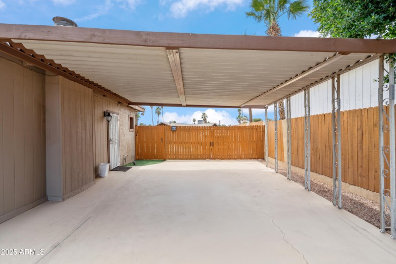 2-Carport
