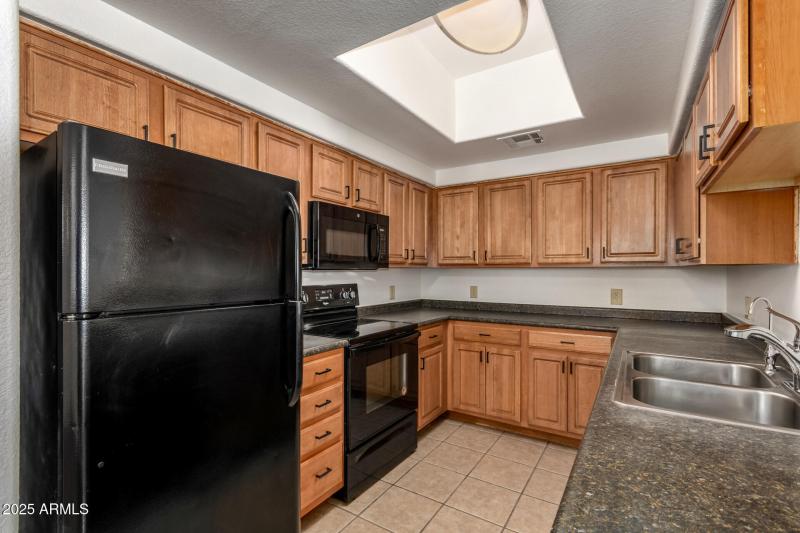 12 Kitchen