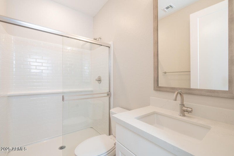 Tri Pointe Waterston Central 363 - Bathr