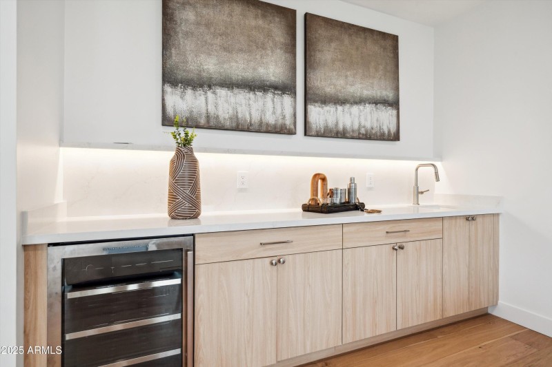 16-Kitchen