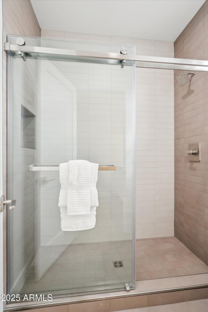 41-Bathroom 2