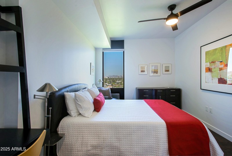 2nd Bedroom Suite 2