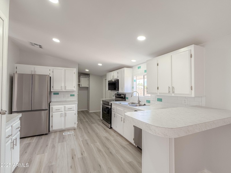 Open Kitchen