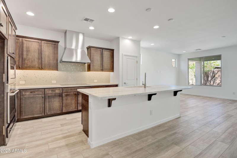 009_Kitchen