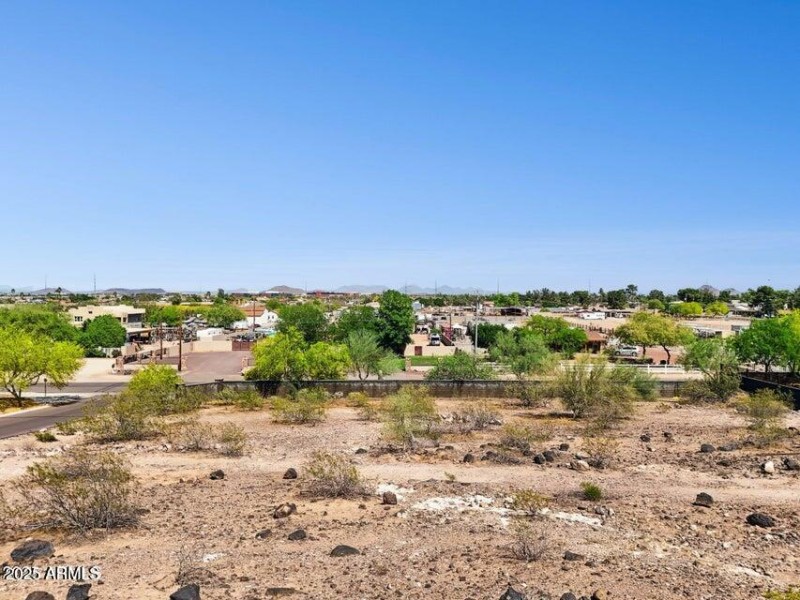 Lot 2