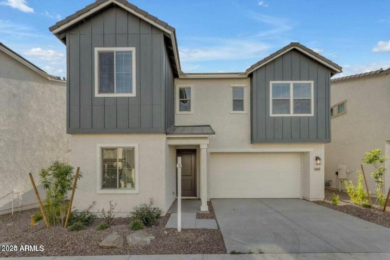 6434 N 17th_Front_4