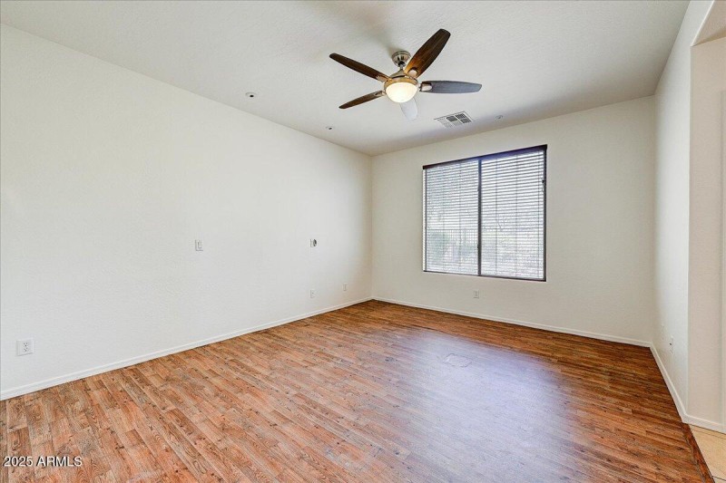 23-Primary Suite