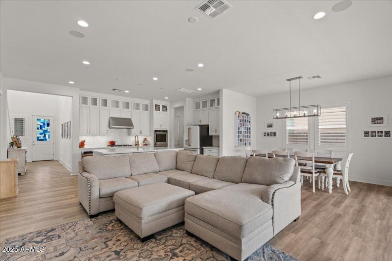 09-Living room