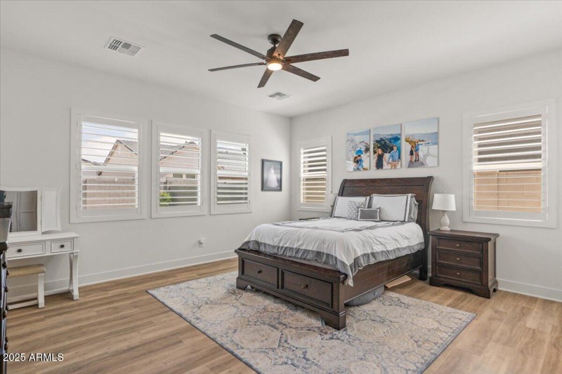 24-Primary bedroom