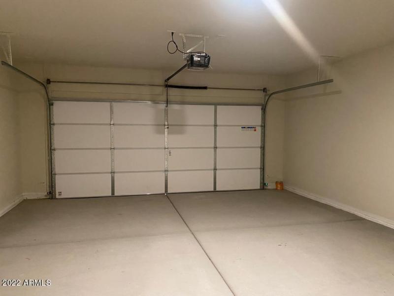 e1f30b7c-b2bb-4e69-bdab-f24e7bdaeae6