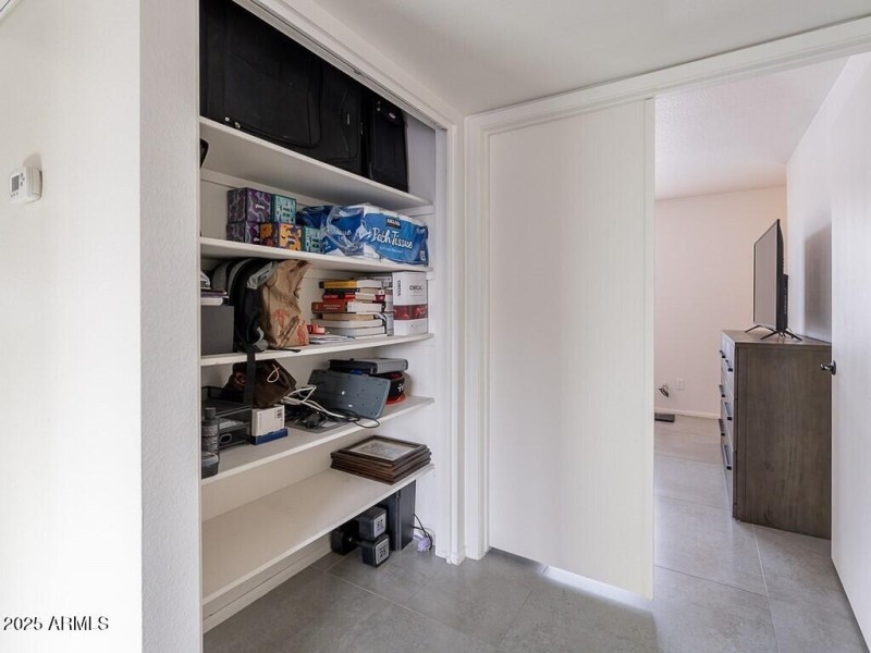 025_Master Closet